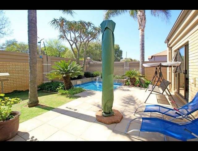 3 BEDROOM CLUSTER FOR SALE IN BARTLETT